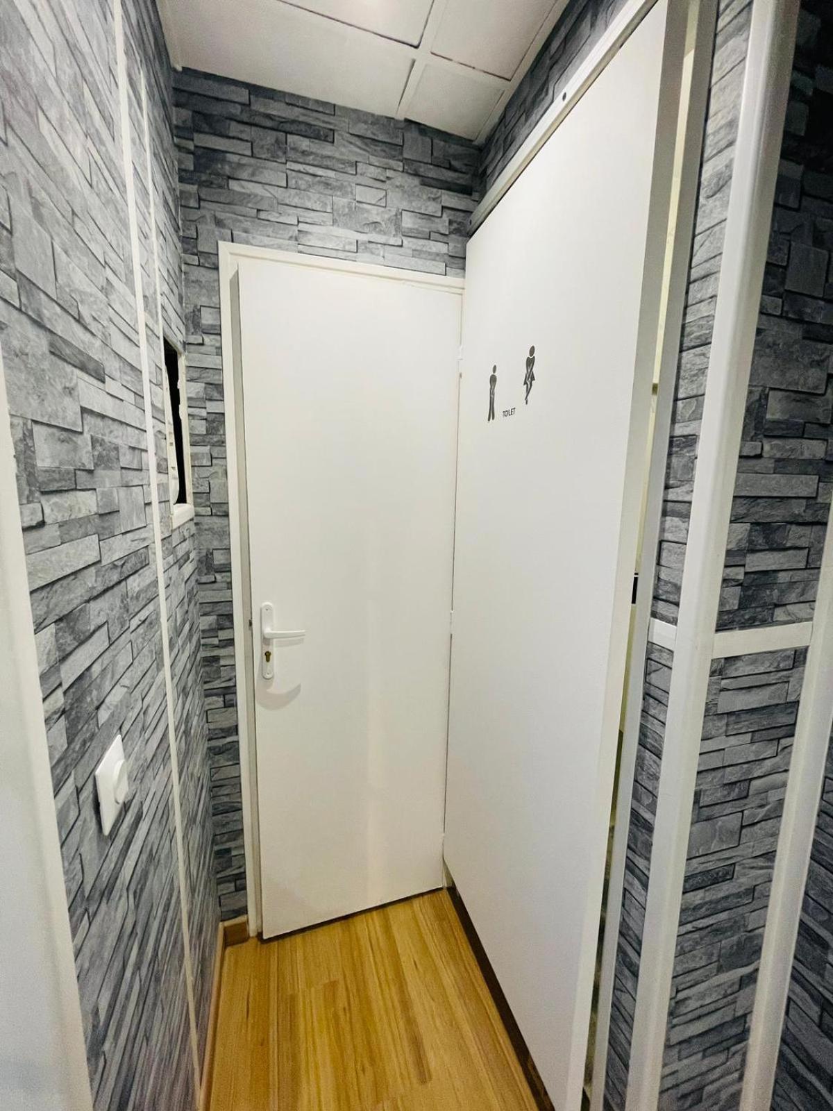 Studio Confortable- Disneyland Paris - Val D Europe - Plein Centre Ville Meaux - 2 Pers ภายนอก รูปภาพ