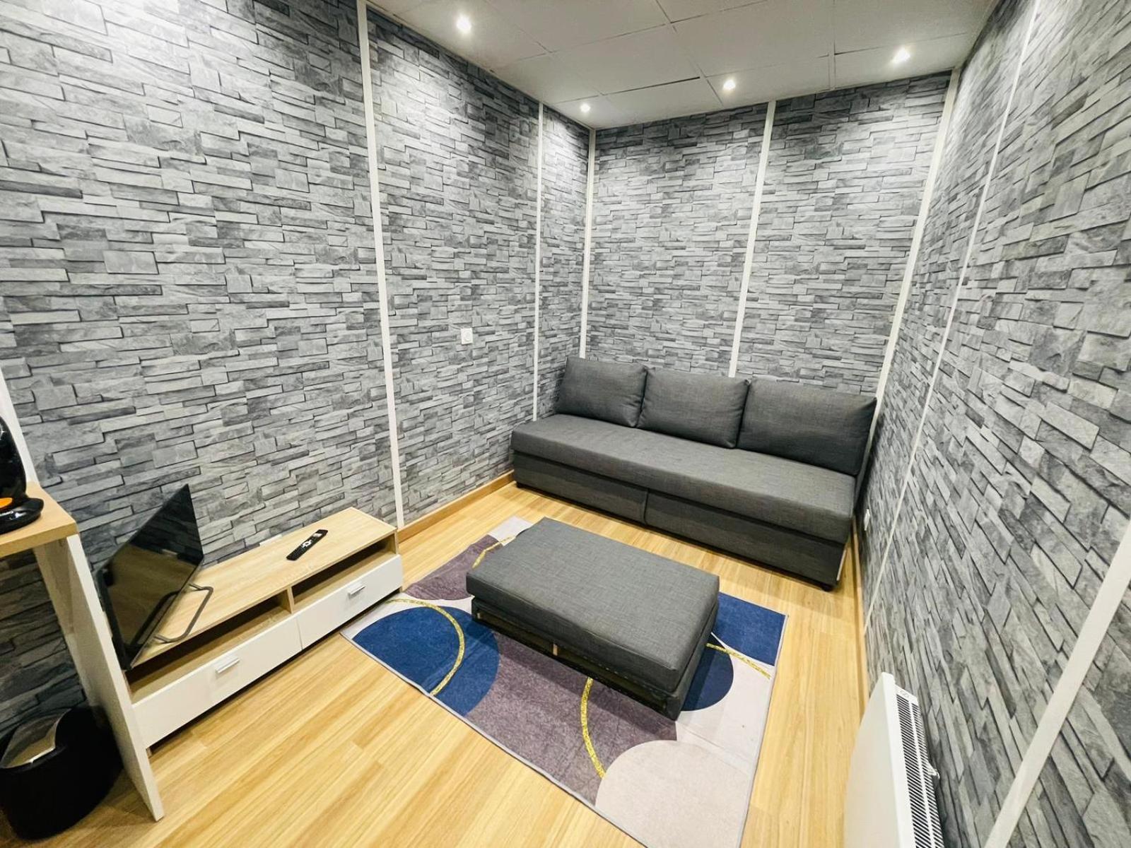 Studio Confortable- Disneyland Paris - Val D Europe - Plein Centre Ville Meaux - 2 Pers ภายนอก รูปภาพ